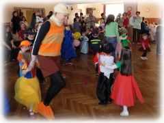 Tradin dtsk karneval 2014 v KD Bohuov