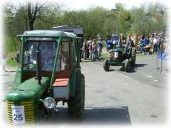 Bohuovsk traktorida 2012  zatek tzv. spanil jzdy u budovy kulturnho domu