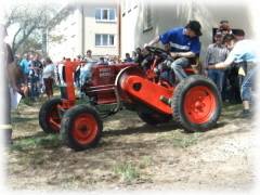 Bohuovsk traktorida 2012  ze soute v jzd zrunosti (kad jzda byla zakonena zapojenm traktorovho vleku; snmek z videonahrvky)