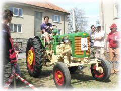 Bohuovsk traktorida 2012  ze soute v jzd zrunosti (na startu)