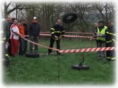 Bohuovsk traktorida 2013  ze soute v hodu pneumatikou na cl