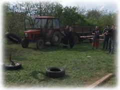 Bohuovsk traktorida 2014  ze soute v hodu pneumatikou na cl