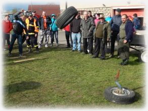 Bohuovsk traktorida 2016  hod pneumatikou na cl