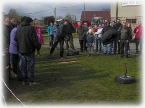 Bohuovsk traktorida 2016  hod pneumatikou na cl